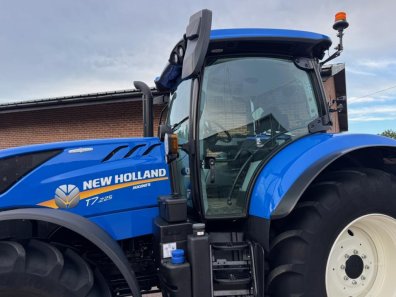New Holland T7.225