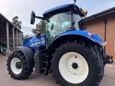 New Holland T7.225