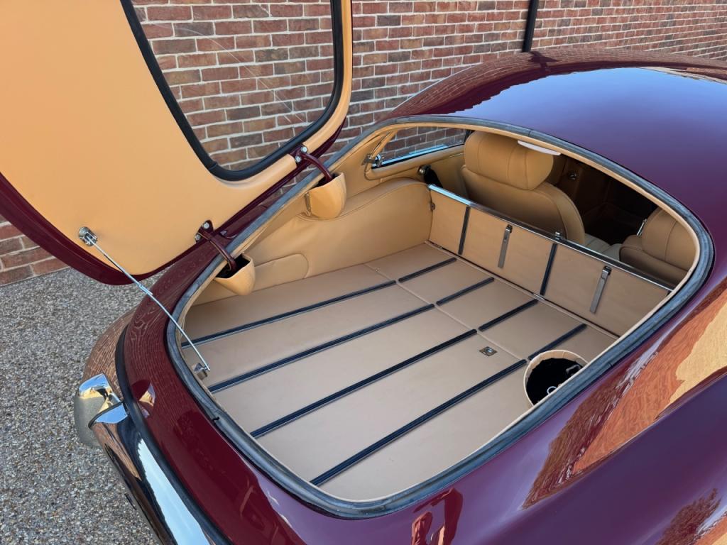 Jaguar E-Type Mkll Coupe 4.2 Litre