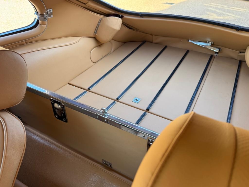 Jaguar E-Type Mkll Coupe 4.2 Litre