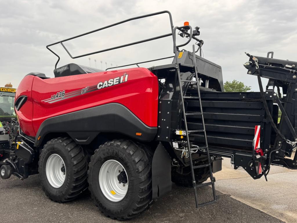 Case LB436 HD baler