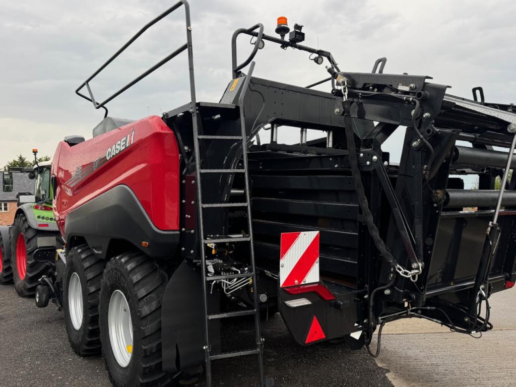 Case LB436 HD baler
