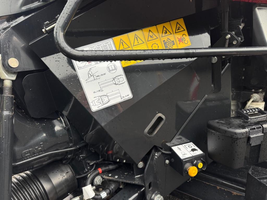 Case LB436 HD baler