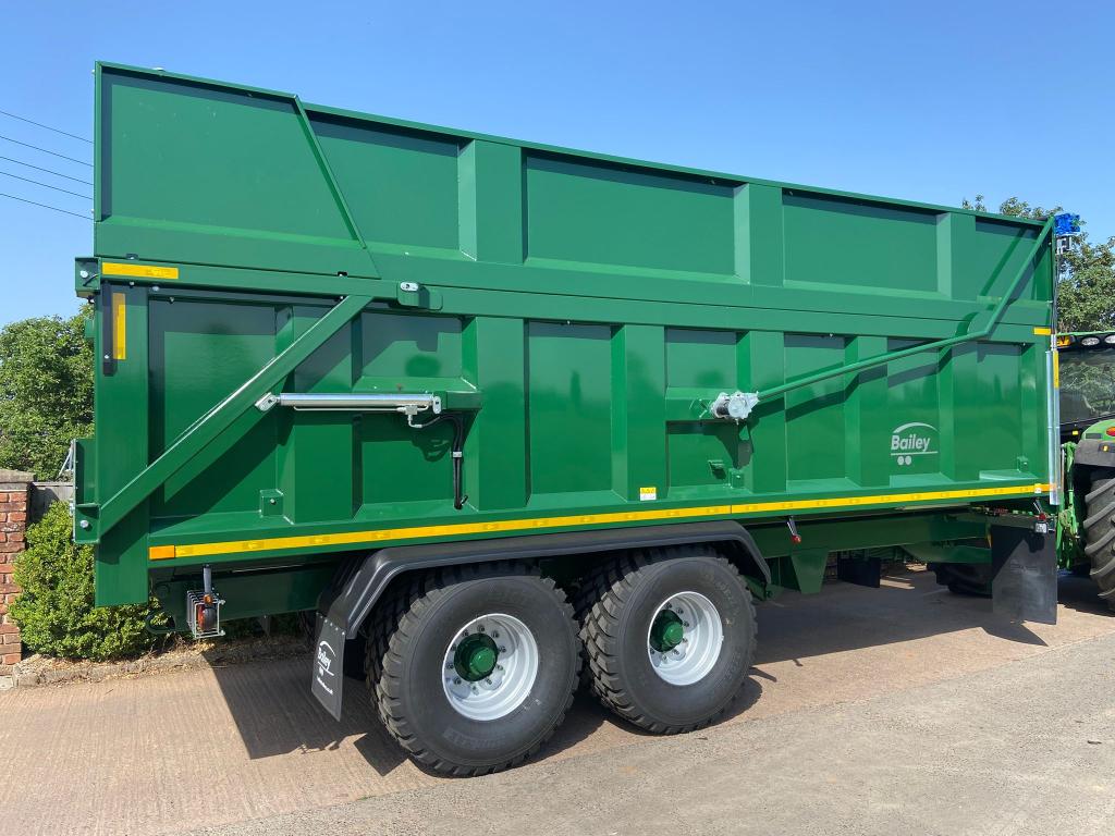 Bailey 18 ton TB silage trailer