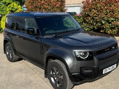 Land Rover Defender 110 Hard Top HSE X-Dynamic D350