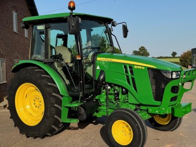 John Deere 5085M