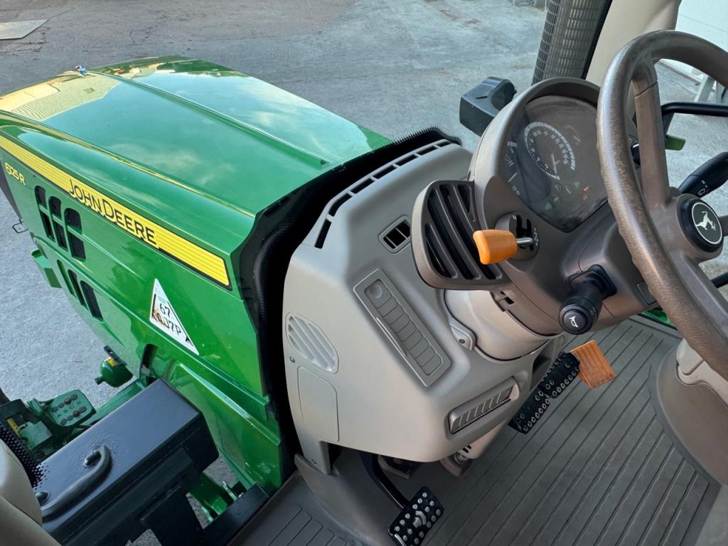 John Deere 6125R