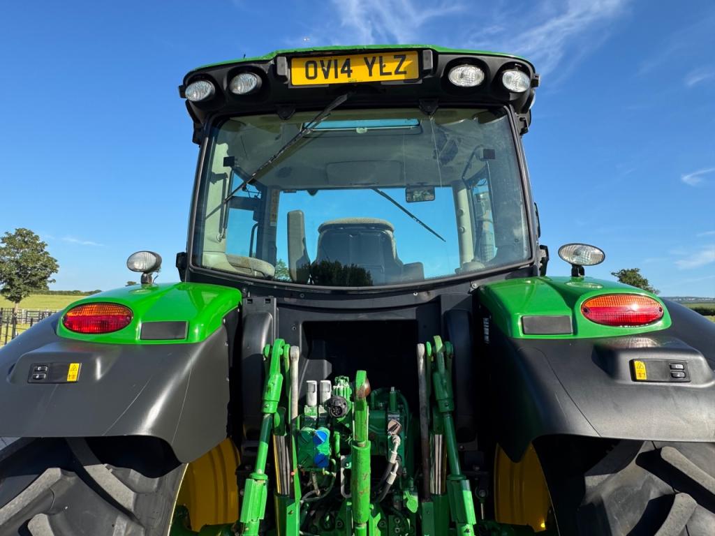 John Deere 6125R