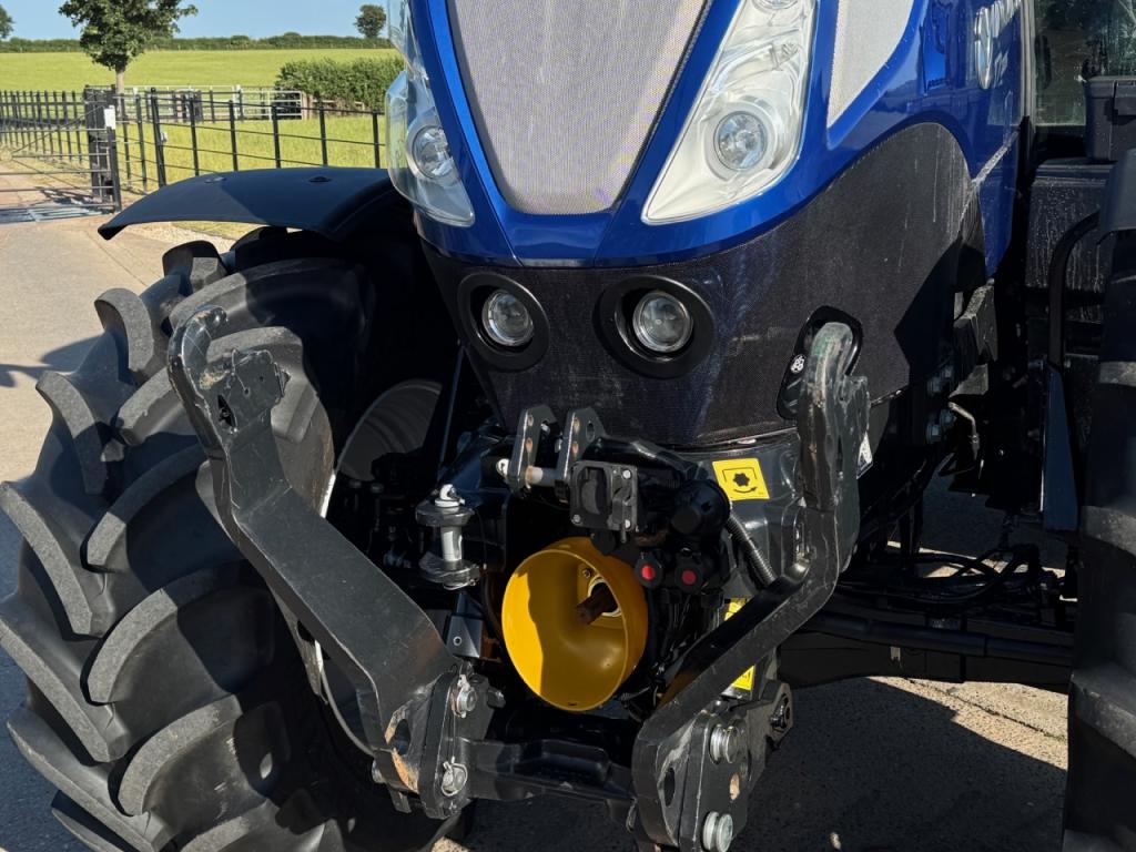 New Holland T7.225