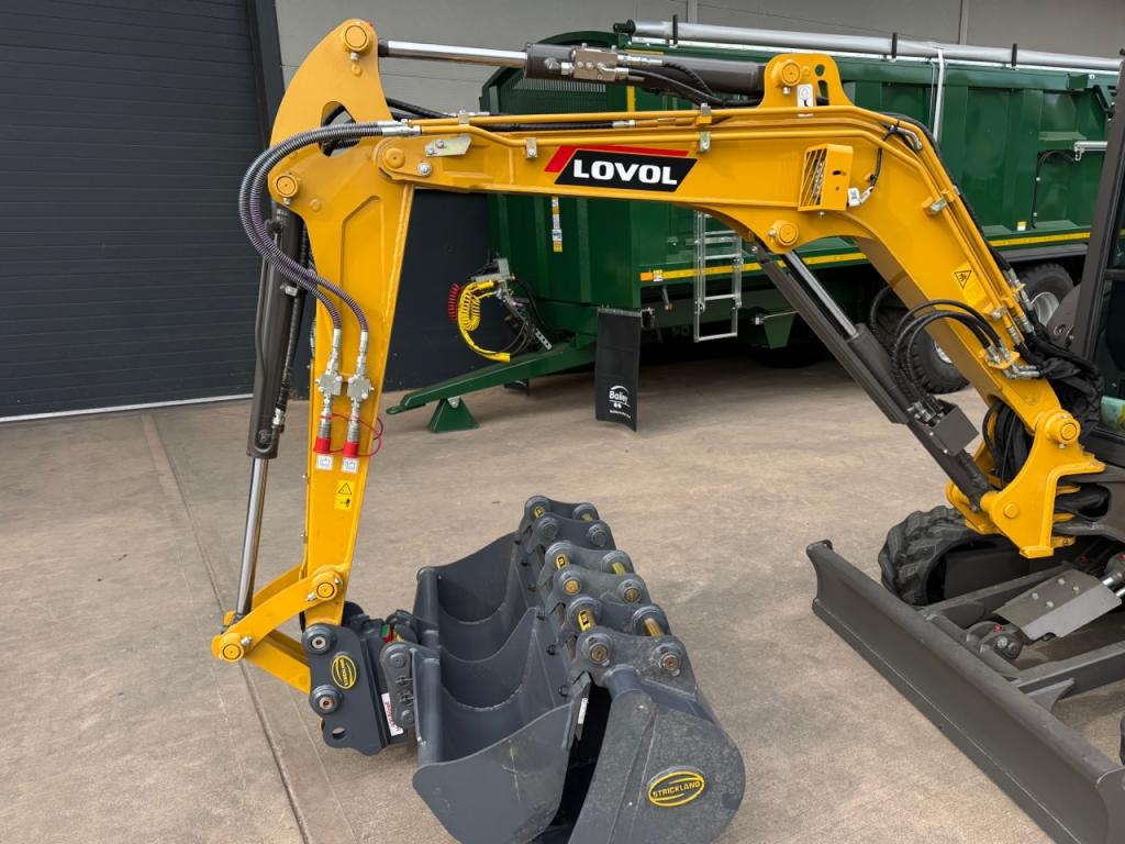Lovol FR26F-U 2.7 Ton digger