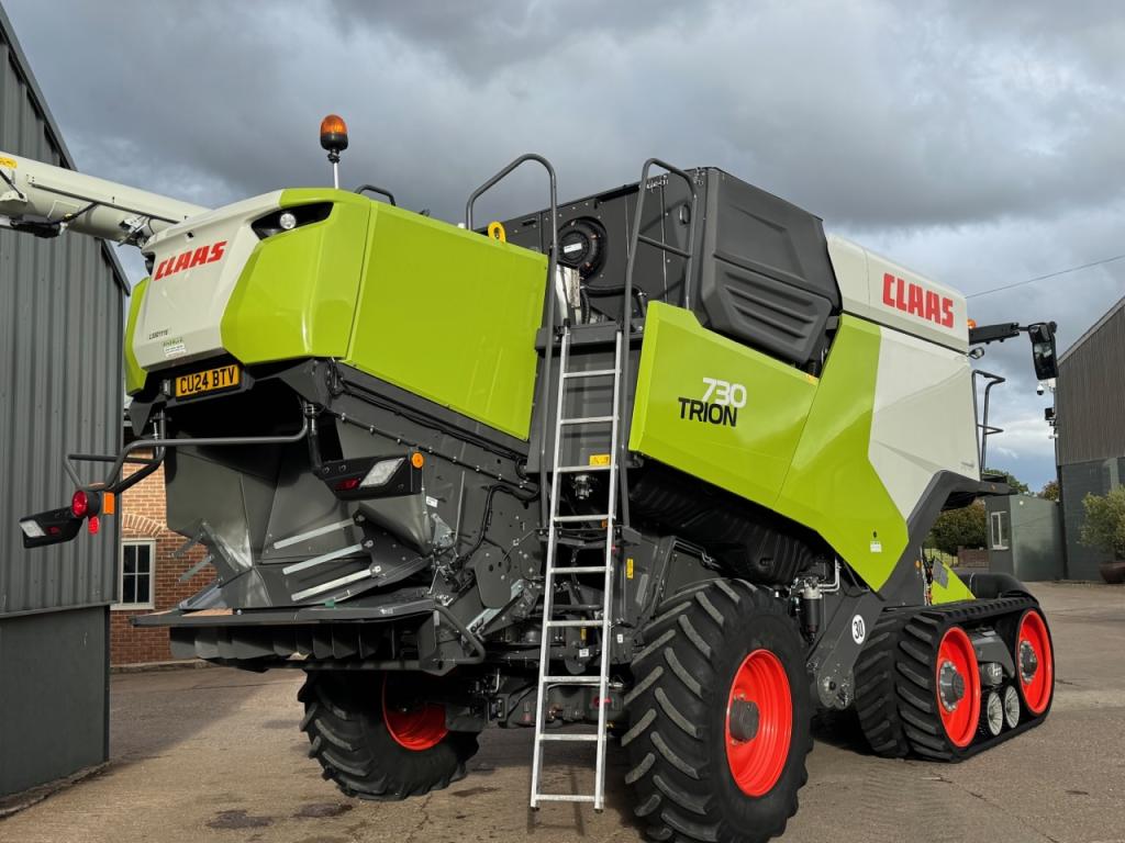 Claas Trion 730TT