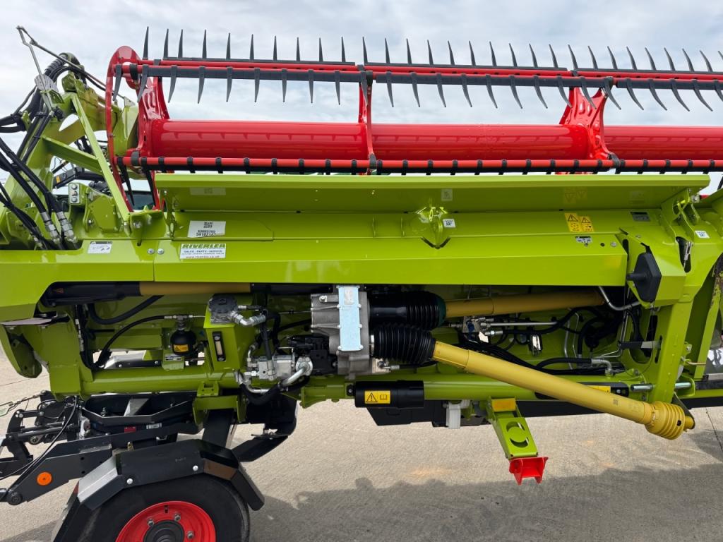 Claas Trion 730TT