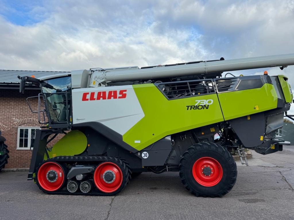 Claas Trion 730TT