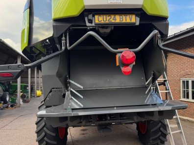 Claas Trion 730TT