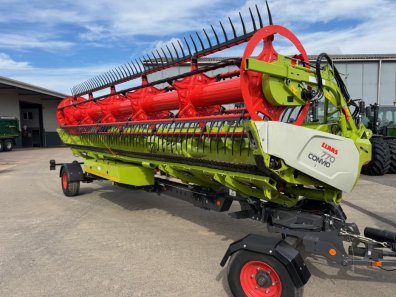 Claas Trion 730TT