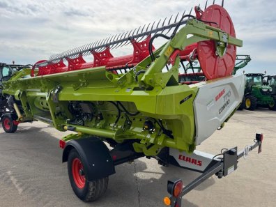 Claas Trion 730TT