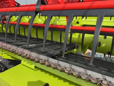 Claas Trion 730TT
