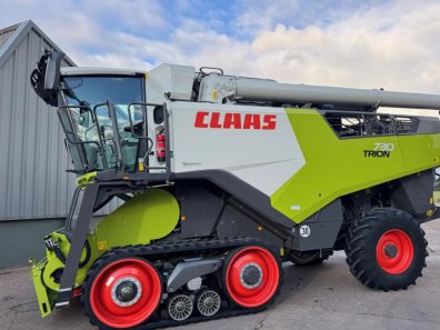 Claas Trion 730TT