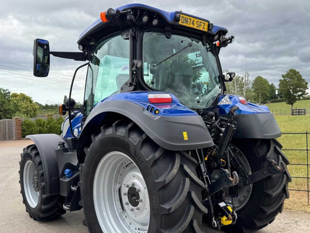 New Holland T5.145 Blue Power