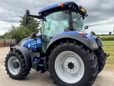 New Holland T5.145 Blue Power