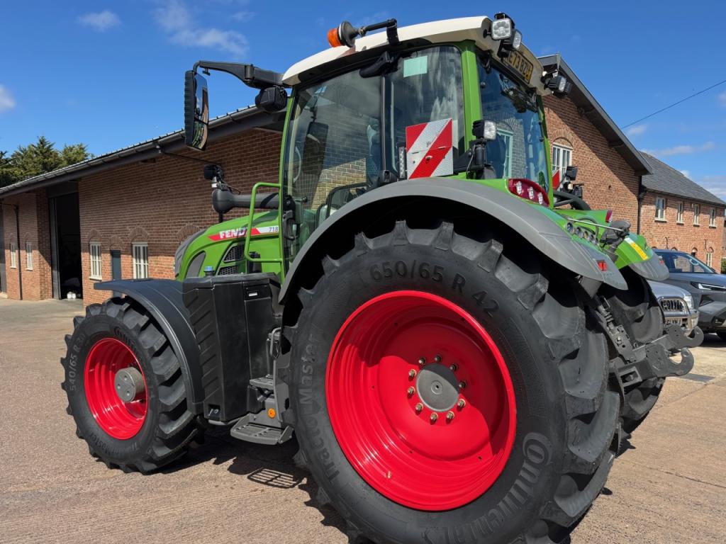 Fendt 718 Profi Plus