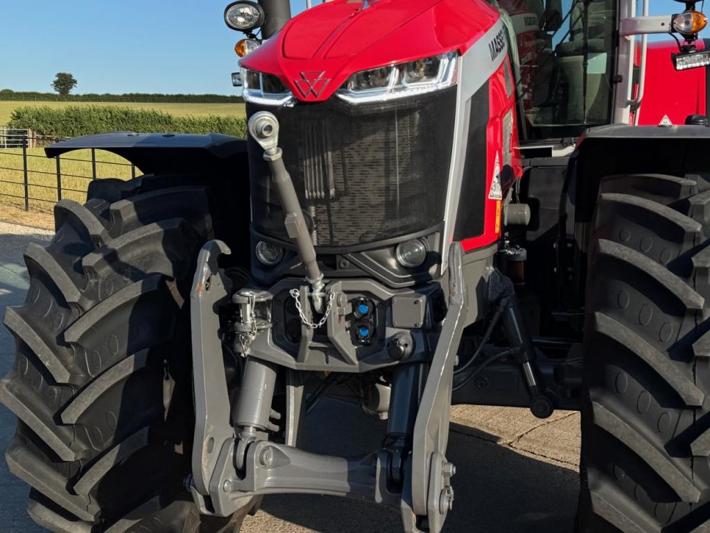 Massey Ferguson 8S.245