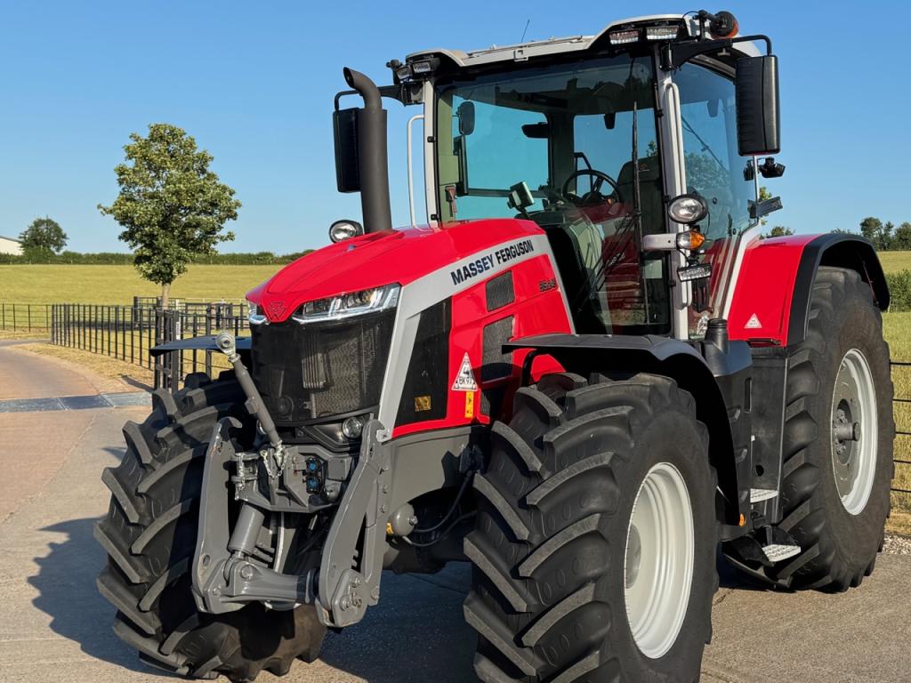 Massey Ferguson 8S.245