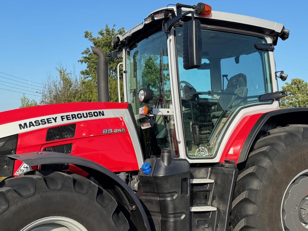 Massey Ferguson 8S.245