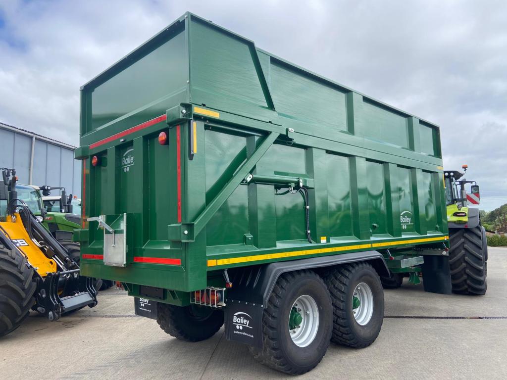 Bailey 16 ton TB silage trailer