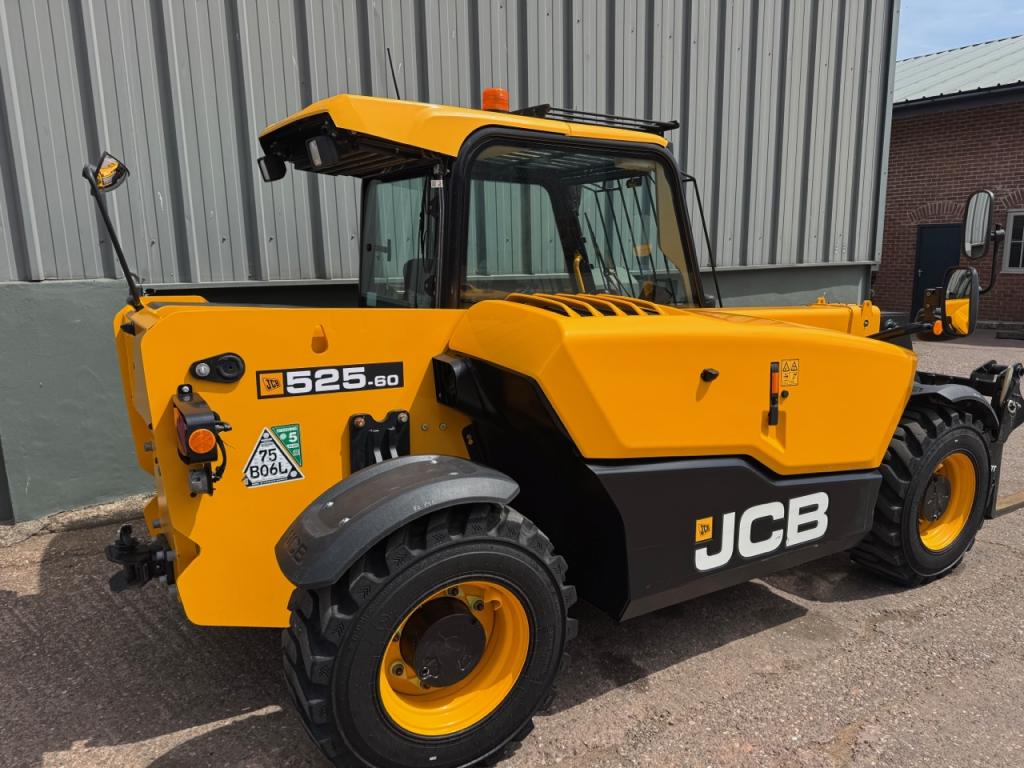 JCB 525-60 Hi-Viz telescopic