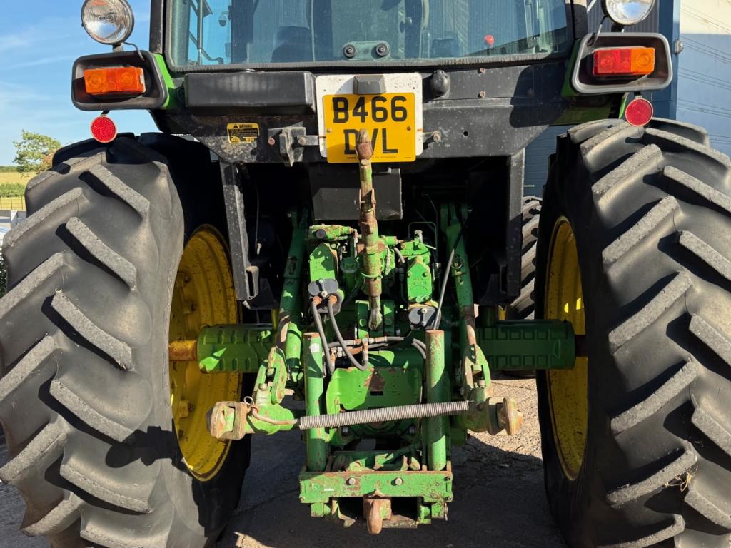 John Deere 4240S