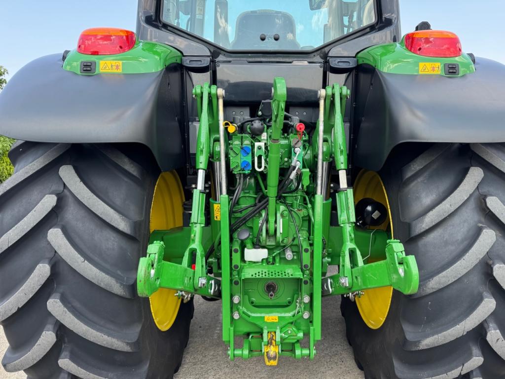 John Deere 6155M