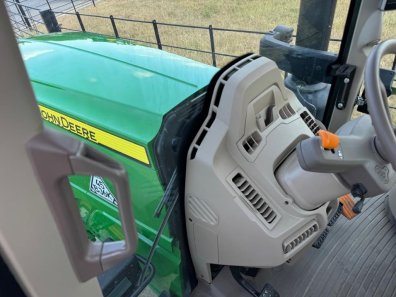 John Deere 6155M