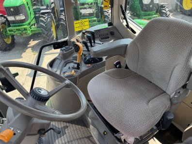 John Deere 6155M
