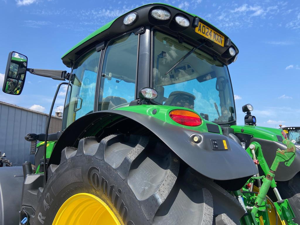John Deere 6R 185