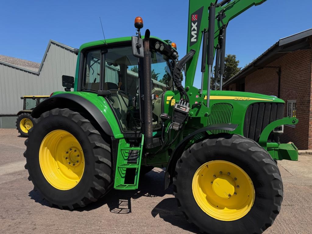 John Deere 6920S