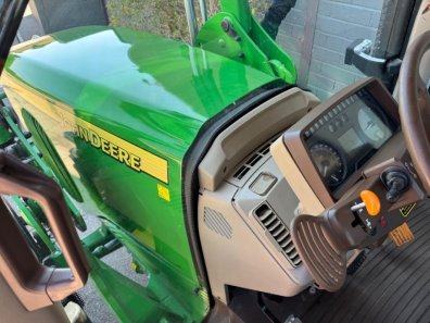 John Deere 6920S