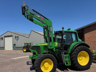 John Deere 6920S