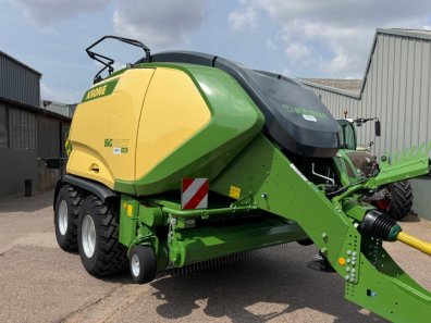 Krone BigPack 1290 baler