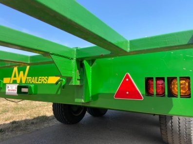 AW 10 ton flat trailer
