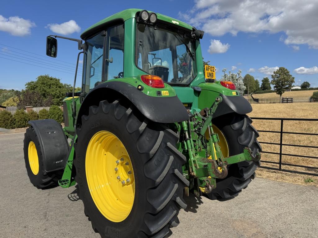 John Deere 6620