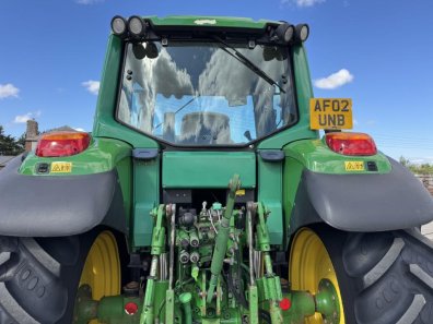 John Deere 6620