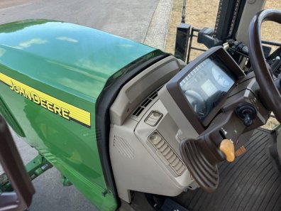 John Deere 6620