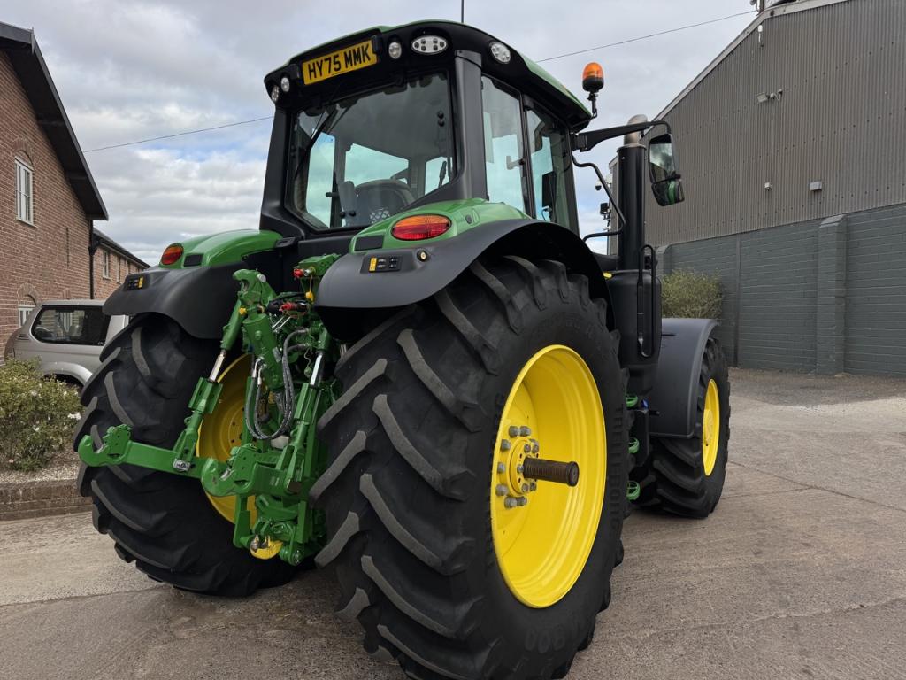John Deere 6M 185