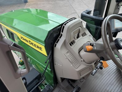 John Deere 6M 185
