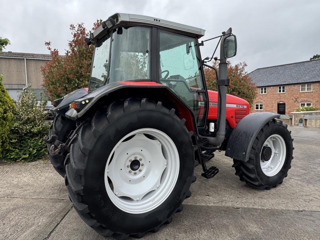Massey Ferguson 6270