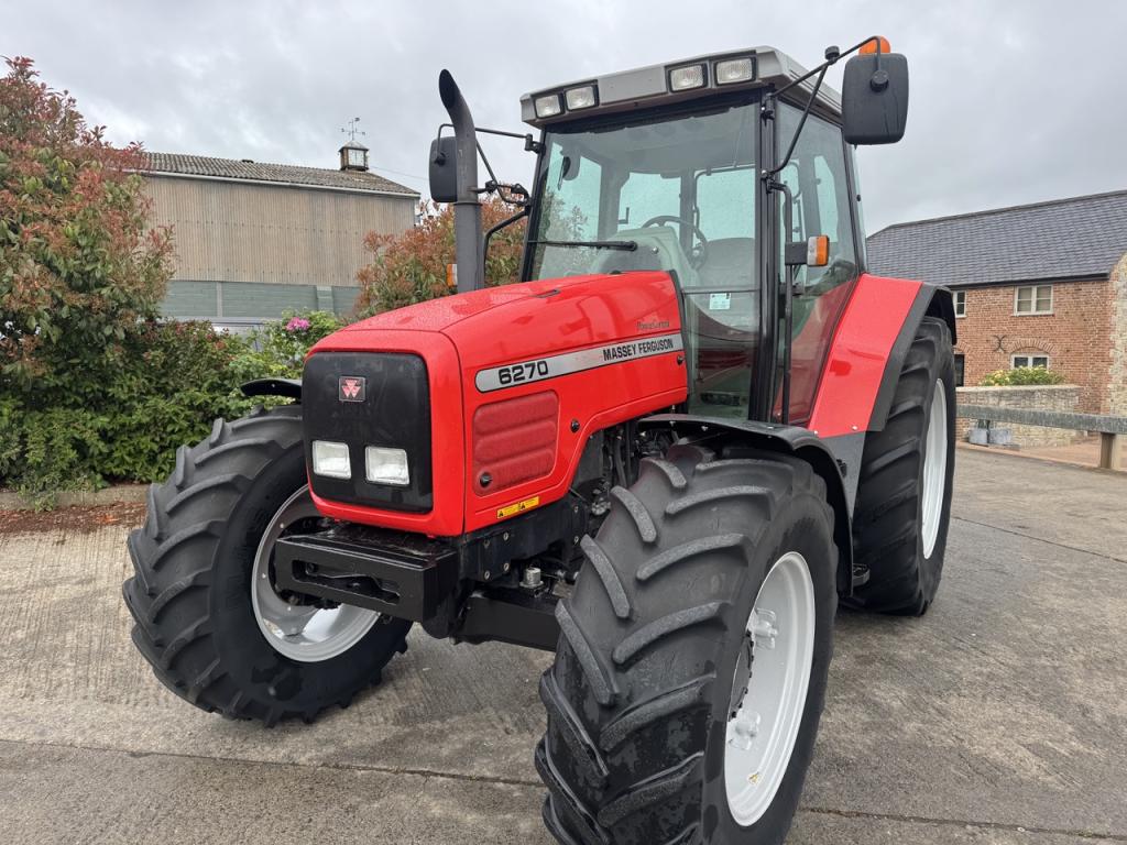 Massey Ferguson 6270