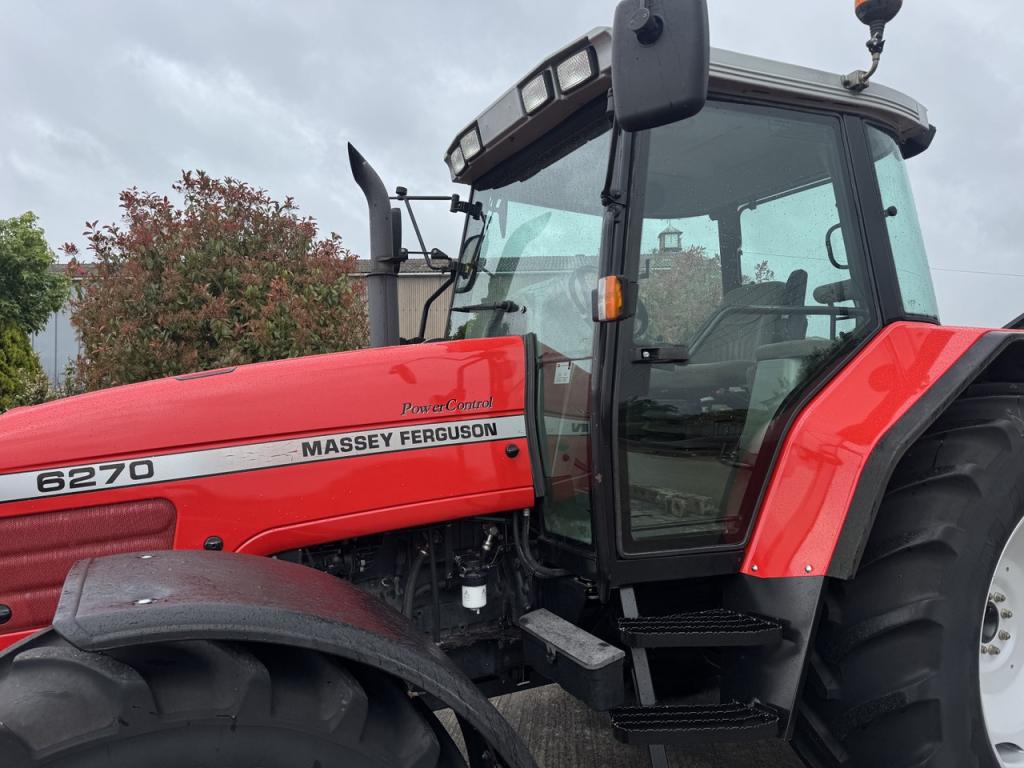 Massey Ferguson 6270