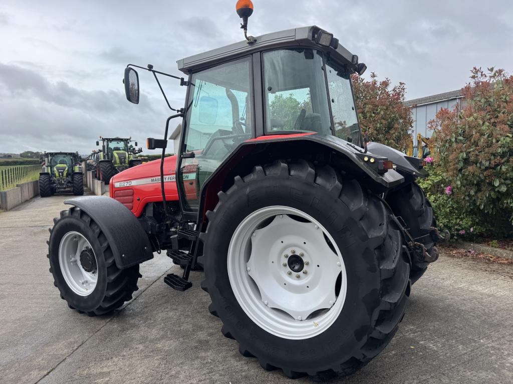 Massey Ferguson 6270