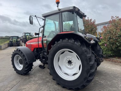 Massey Ferguson 6270